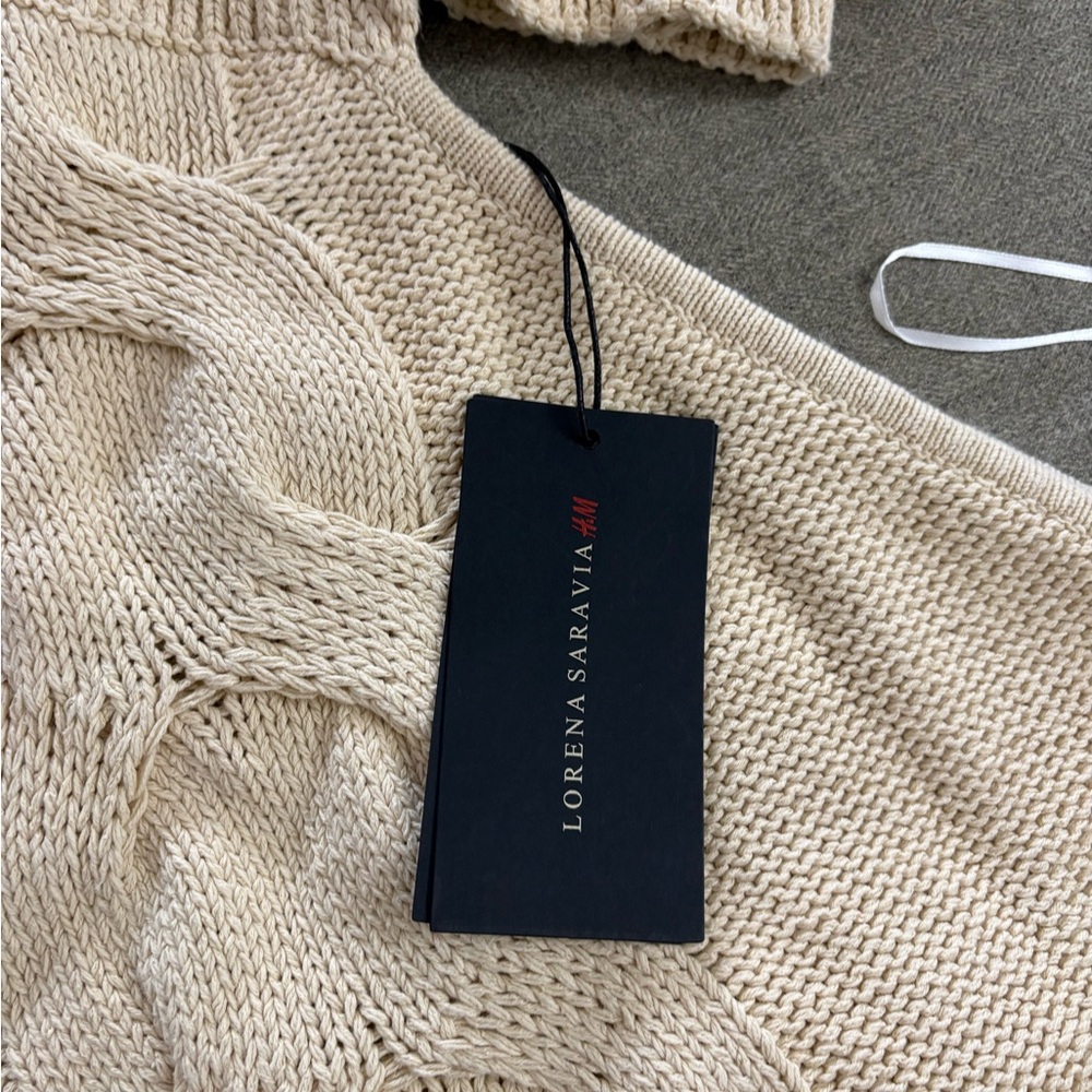 H&M x Lorena Saravia Cream Cable Knit Sweater - Picture 7 of 7